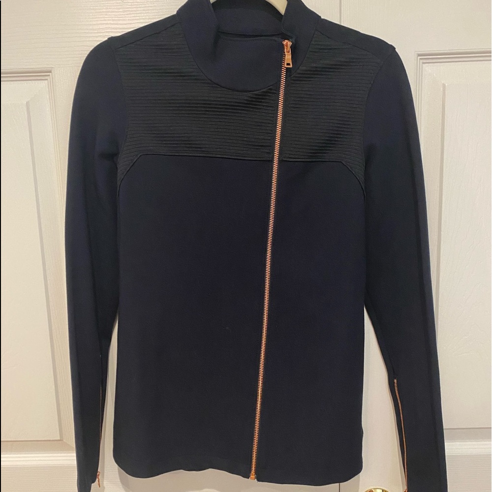 Women’s zip up jacket rose gold/black